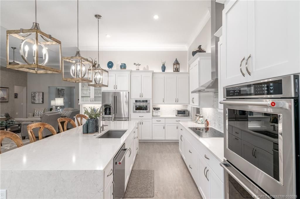 2505 NE Evinrude Circle, Jensen Beach, FL 34957 Photo