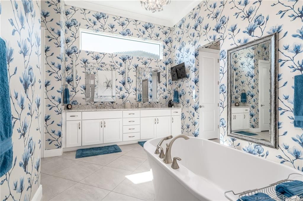 2505 NE Evinrude Circle, Jensen Beach, FL 34957 Photo