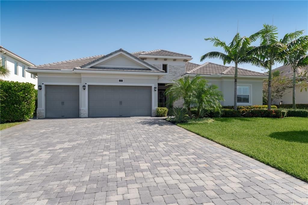 2505 NE Evinrude Circle, Jensen Beach, FL 34957 Photo