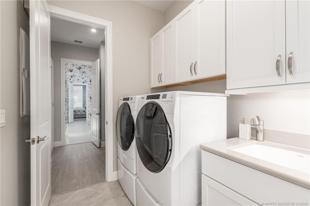 2505 NE Evinrude Circle, Jensen Beach, FL 34957 Photo