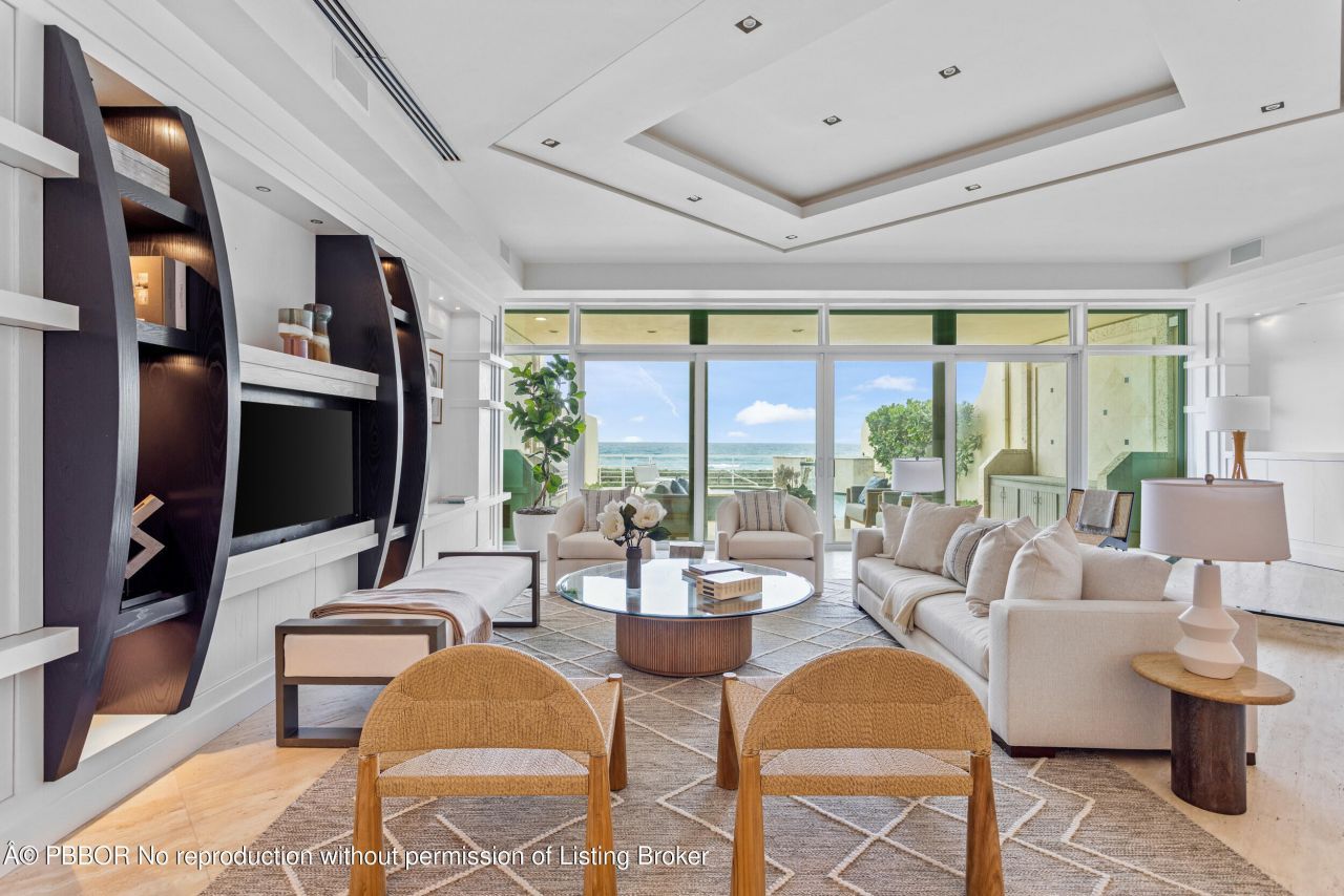 2 Sloans Curve Drive, Unit ., Palm Beach, FL 33480 Photo