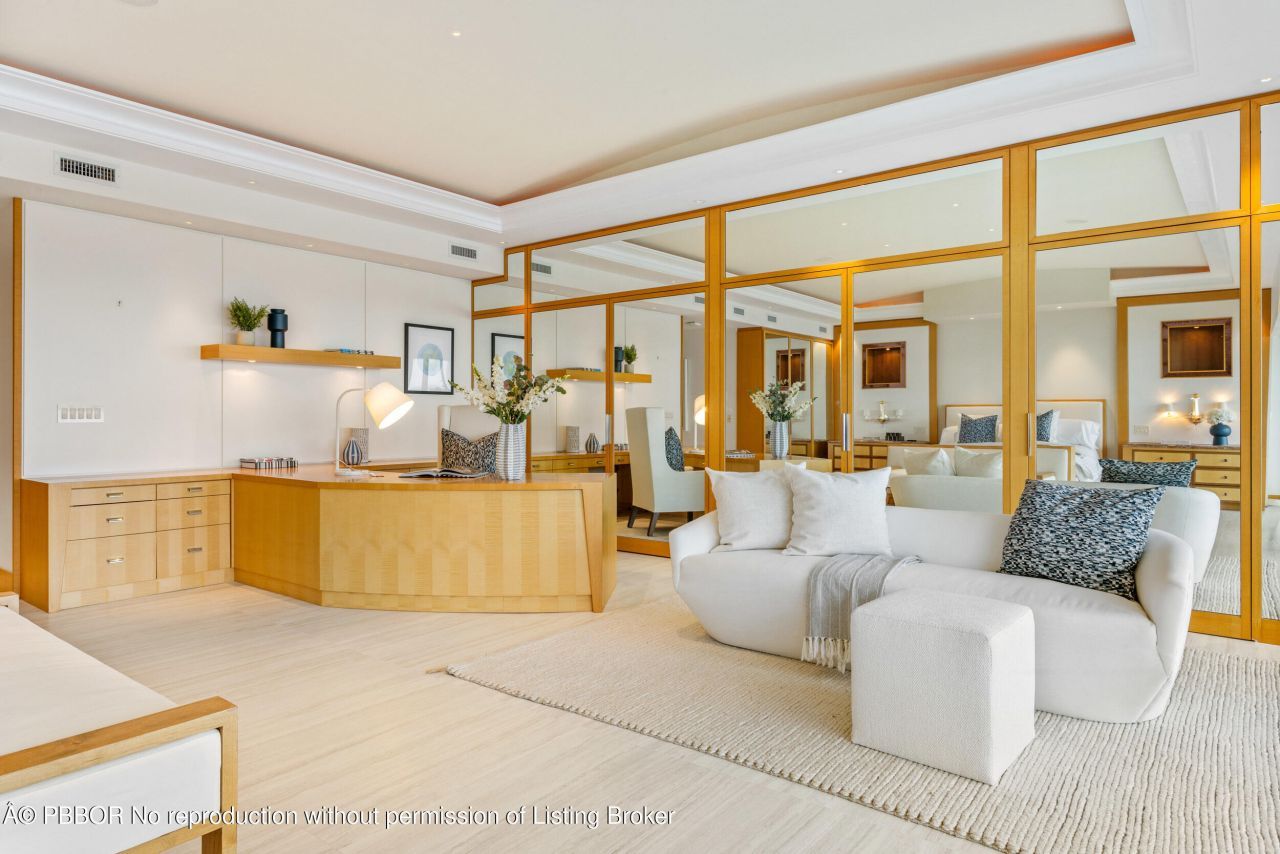 2 Sloans Curve Drive, Unit ., Palm Beach, FL 33480 Photo