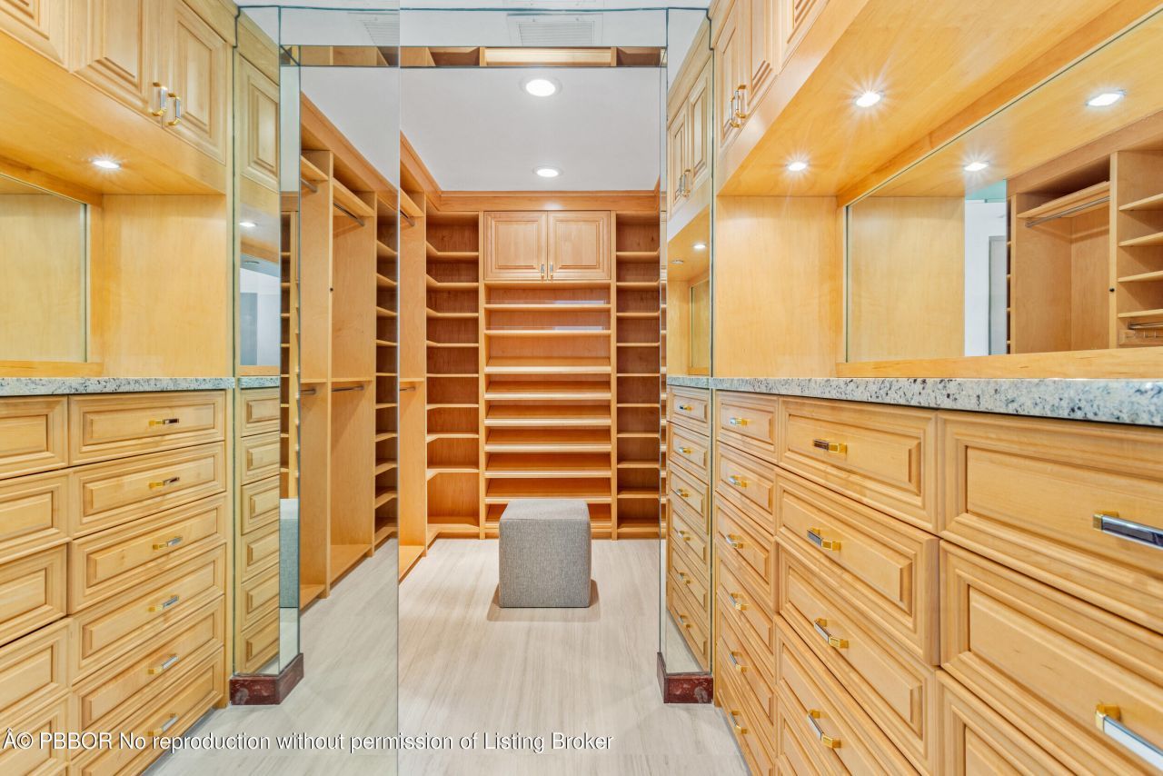 2 Sloans Curve Drive, Unit ., Palm Beach, FL 33480 Photo