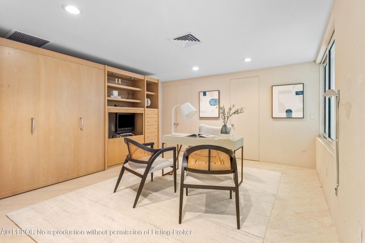 2 Sloans Curve Drive, Unit ., Palm Beach, FL 33480 Photo