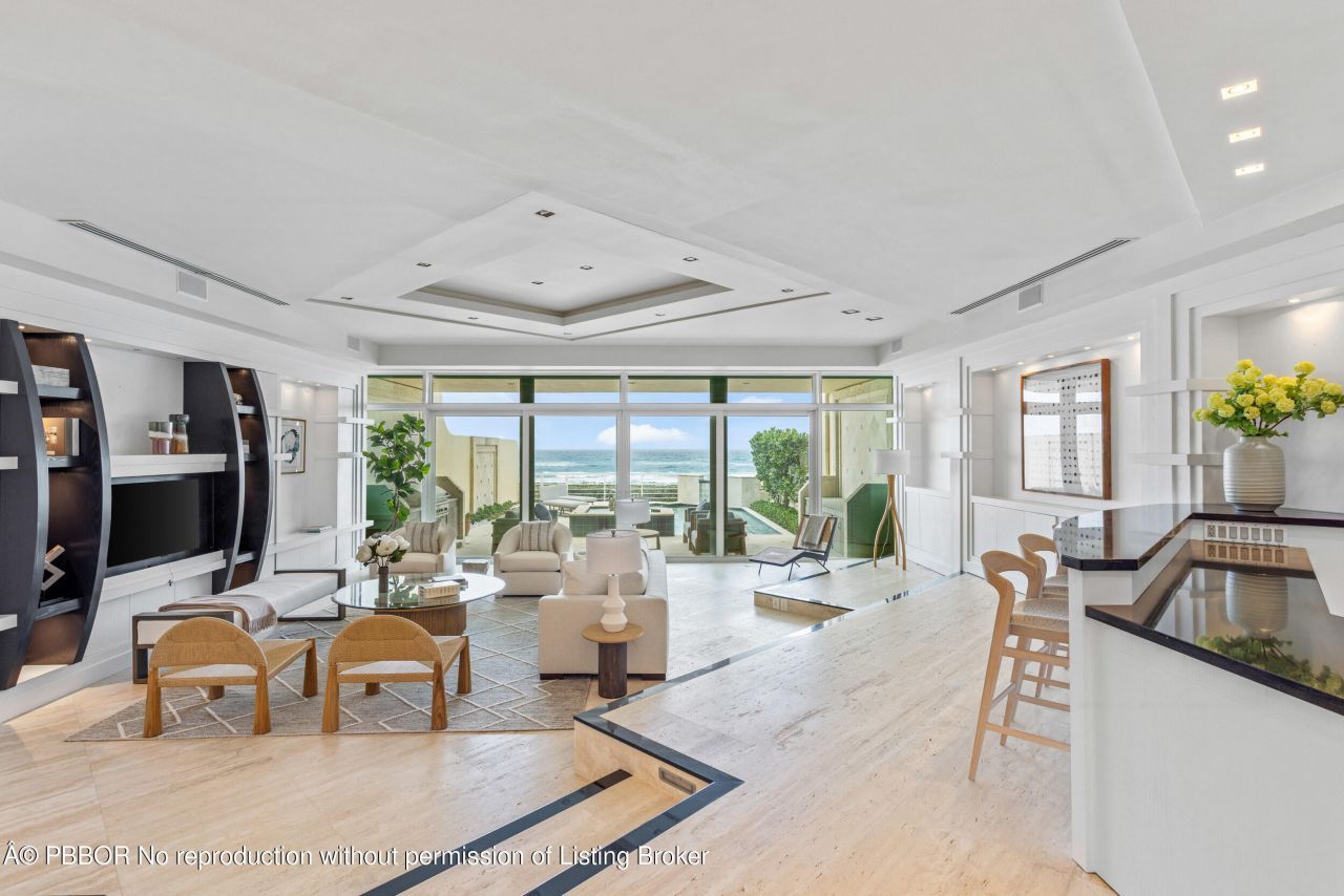 2 Sloans Curve Drive, Unit ., Palm Beach, FL 33480 Photo