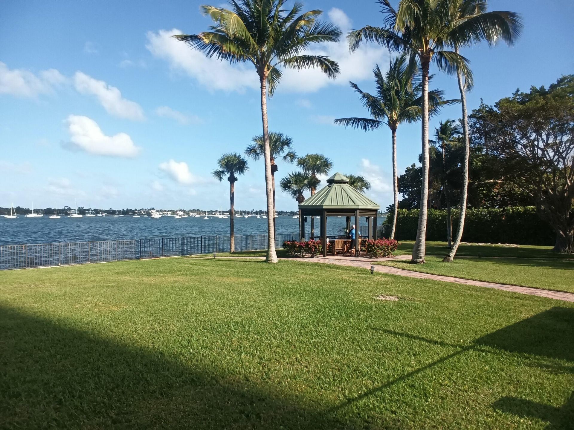 5200 N Flagler Drive Se, Unit 702, West Palm Beach, FL 33407 Photo