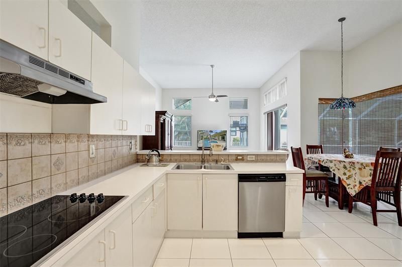 6411 NW 41st Street, Coral Springs, FL 33067 Photo