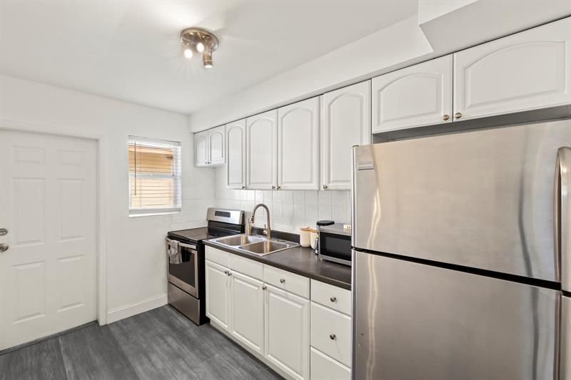 413-415 SE 23rd Street, Fort Lauderdale, FL 33316 Photo