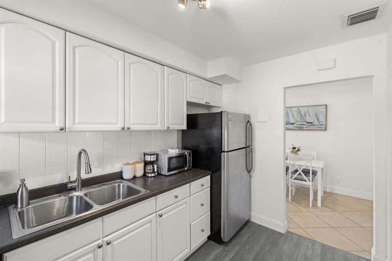 413-415 SE 23rd Street, Fort Lauderdale, FL 33316 Photo