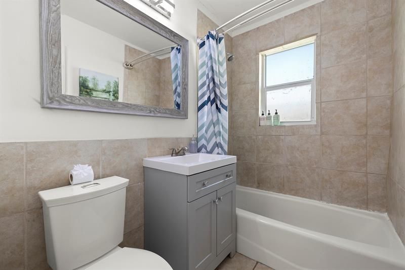 413-415 SE 23rd Street, Fort Lauderdale, FL 33316 Photo