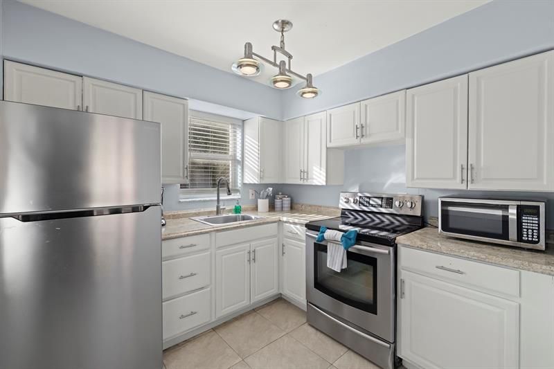 413-415 SE 23rd Street, Fort Lauderdale, FL 33316 Photo