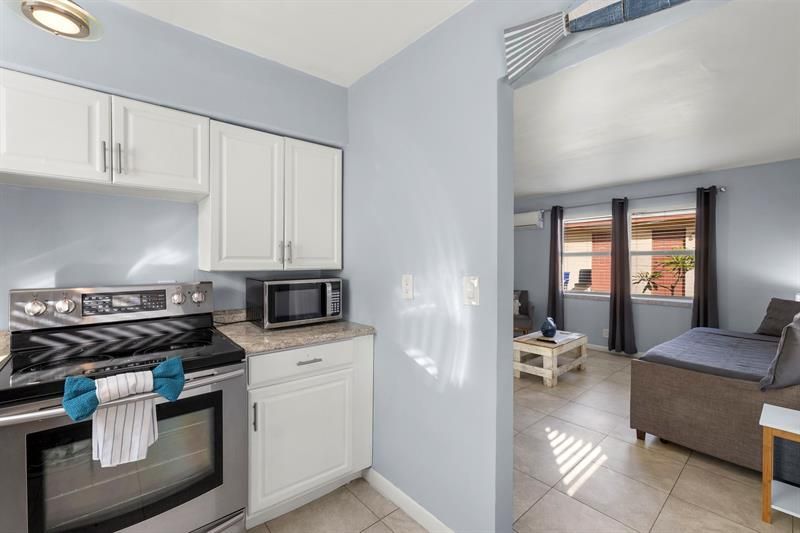 413-415 SE 23rd Street, Fort Lauderdale, FL 33316 Photo