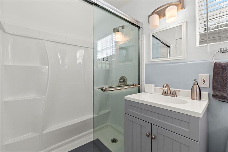 413-415 SE 23rd Street, Fort Lauderdale, FL 33316 Photo