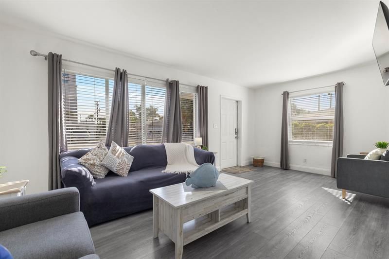 413-415 SE 23rd Street, Fort Lauderdale, FL 33316 Photo