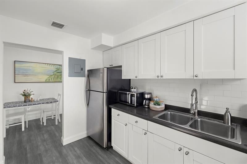 413-415 SE 23rd Street, Fort Lauderdale, FL 33316 Photo