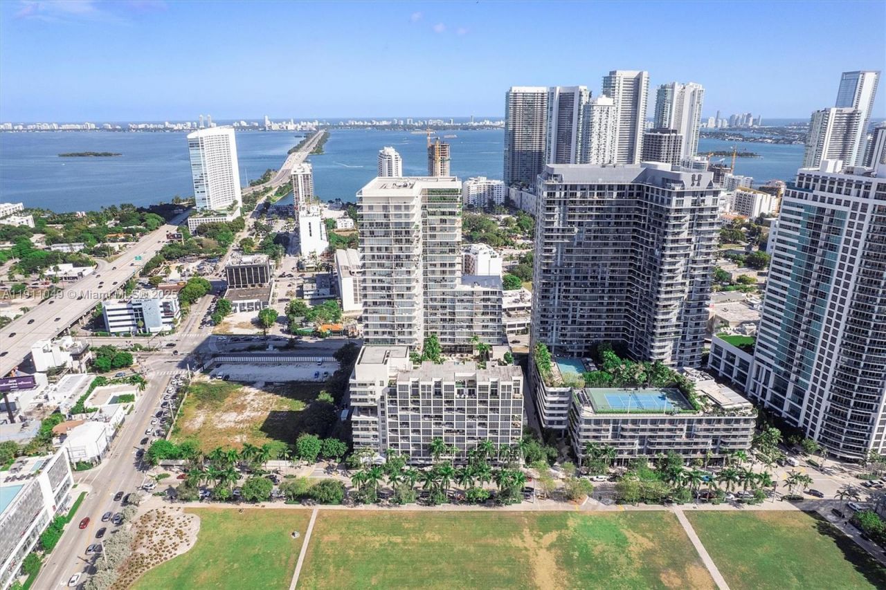 3470 E Coast Ave, Unit PH202, Miami, FL 33137 Photo