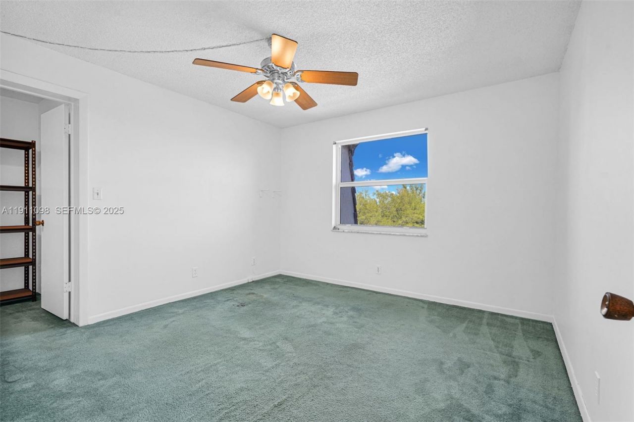 5911 NE 14th Ln, Unit 505S, Fort Lauderdale, FL 33334 Photo