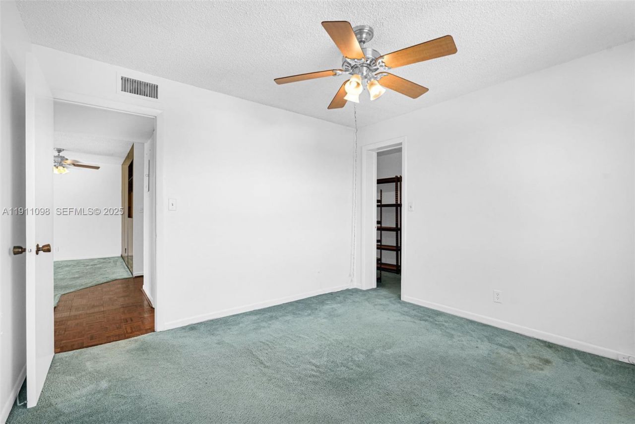 5911 NE 14th Ln, Unit 505S, Fort Lauderdale, FL 33334 Photo