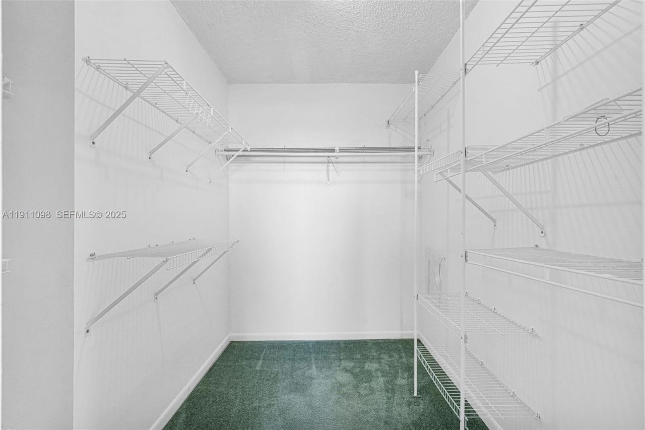 5911 NE 14th Ln, Unit 505S, Fort Lauderdale, FL 33334 Photo