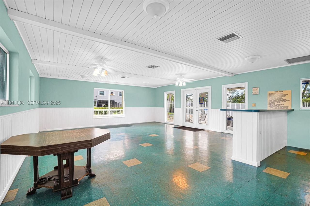 5911 NE 14th Ln, Unit 505S, Fort Lauderdale, FL 33334 Photo