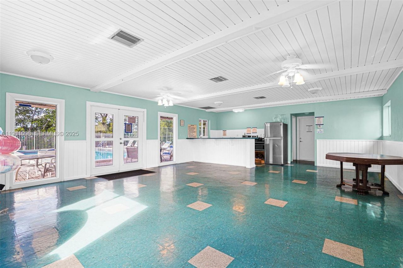 5911 NE 14th Ln, Unit 505S, Fort Lauderdale, FL 33334 Photo