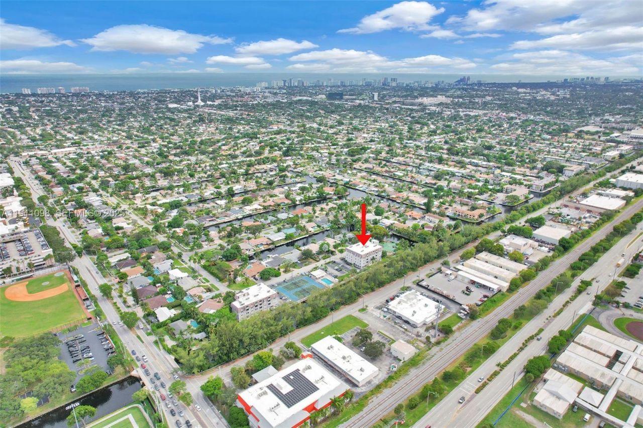 5911 NE 14th Ln, Unit 505S, Fort Lauderdale, FL 33334 Photo