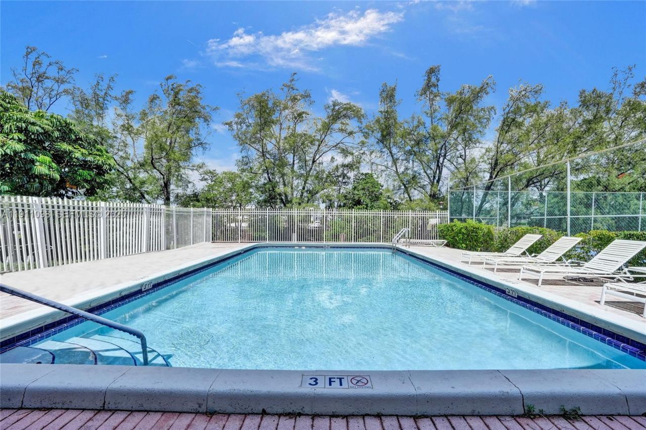 5911 NE 14th Ln, Unit 505S, Fort Lauderdale, FL 33334 Photo