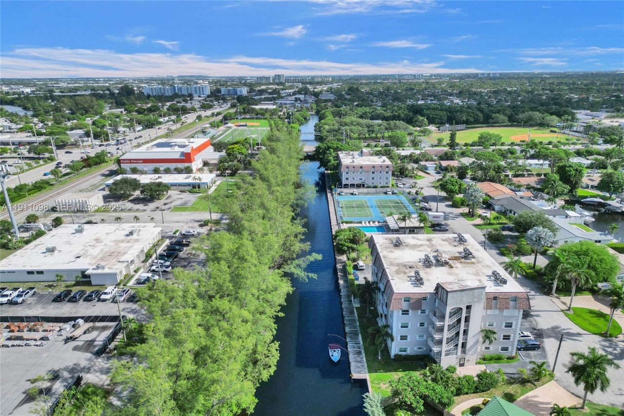 5911 NE 14th Ln, Unit 505S, Fort Lauderdale, FL 33334 Photo