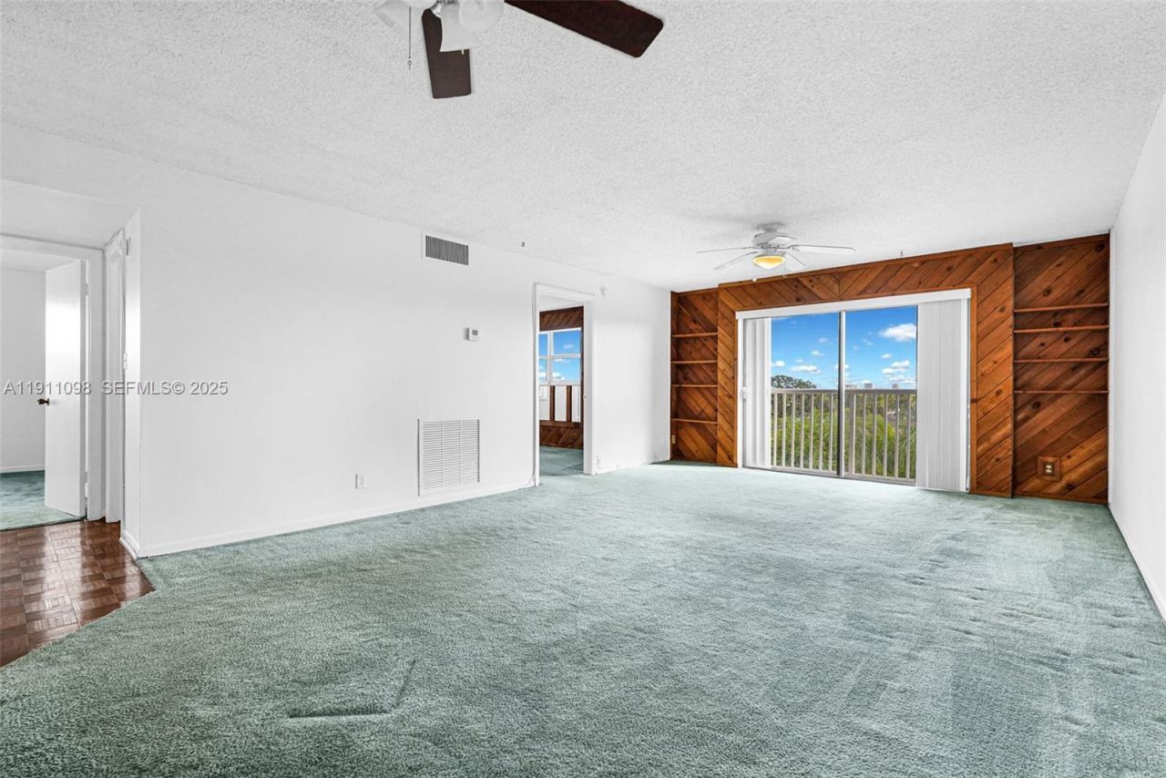 5911 NE 14th Ln, Unit 505S, Fort Lauderdale, FL 33334 Photo