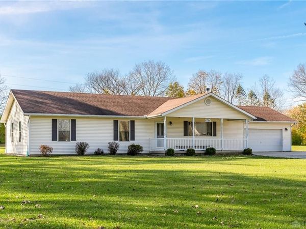 6764 Bethelville Drive, New Carlisle, OH 45344