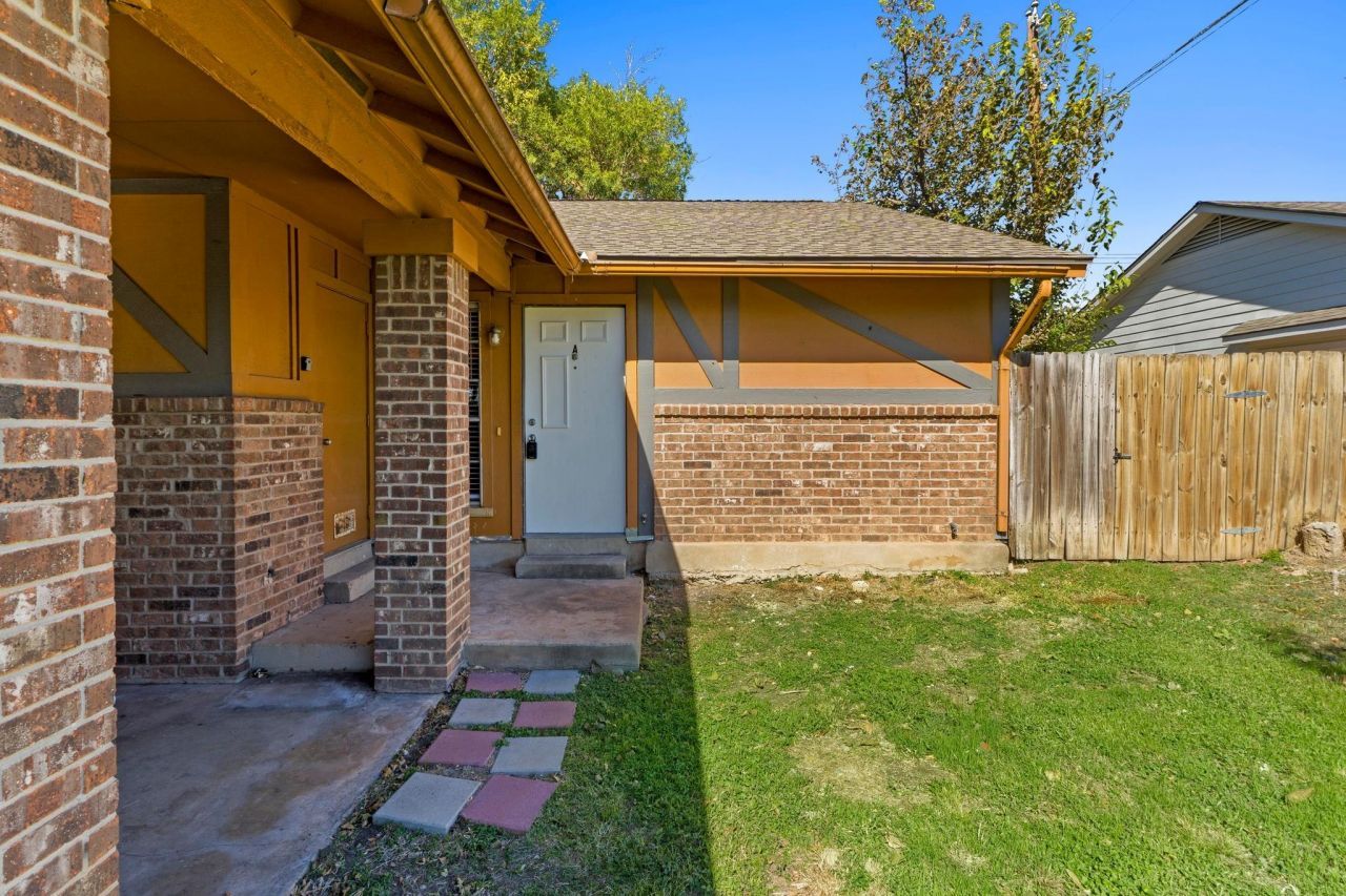 1914 Nicole Cir, Unit A, Round Rock, TX 78664 Main Photo