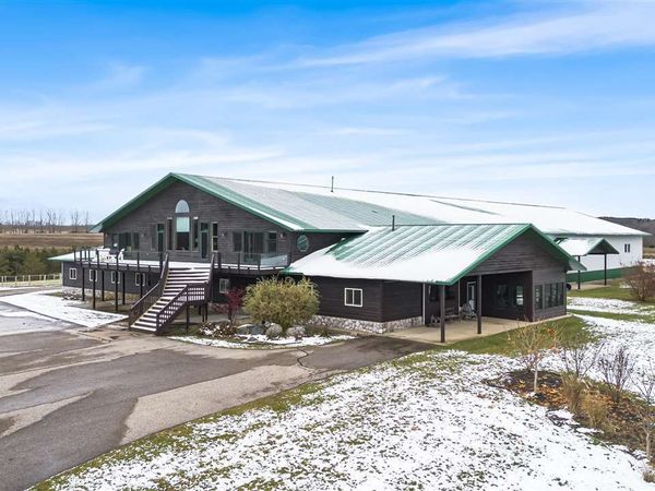 130 S Peninsula Road, East Jordan, MI 49727