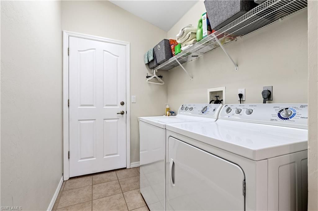 17581 Coconut Palm Ct, North Fort Myers, FL 33917 Photo