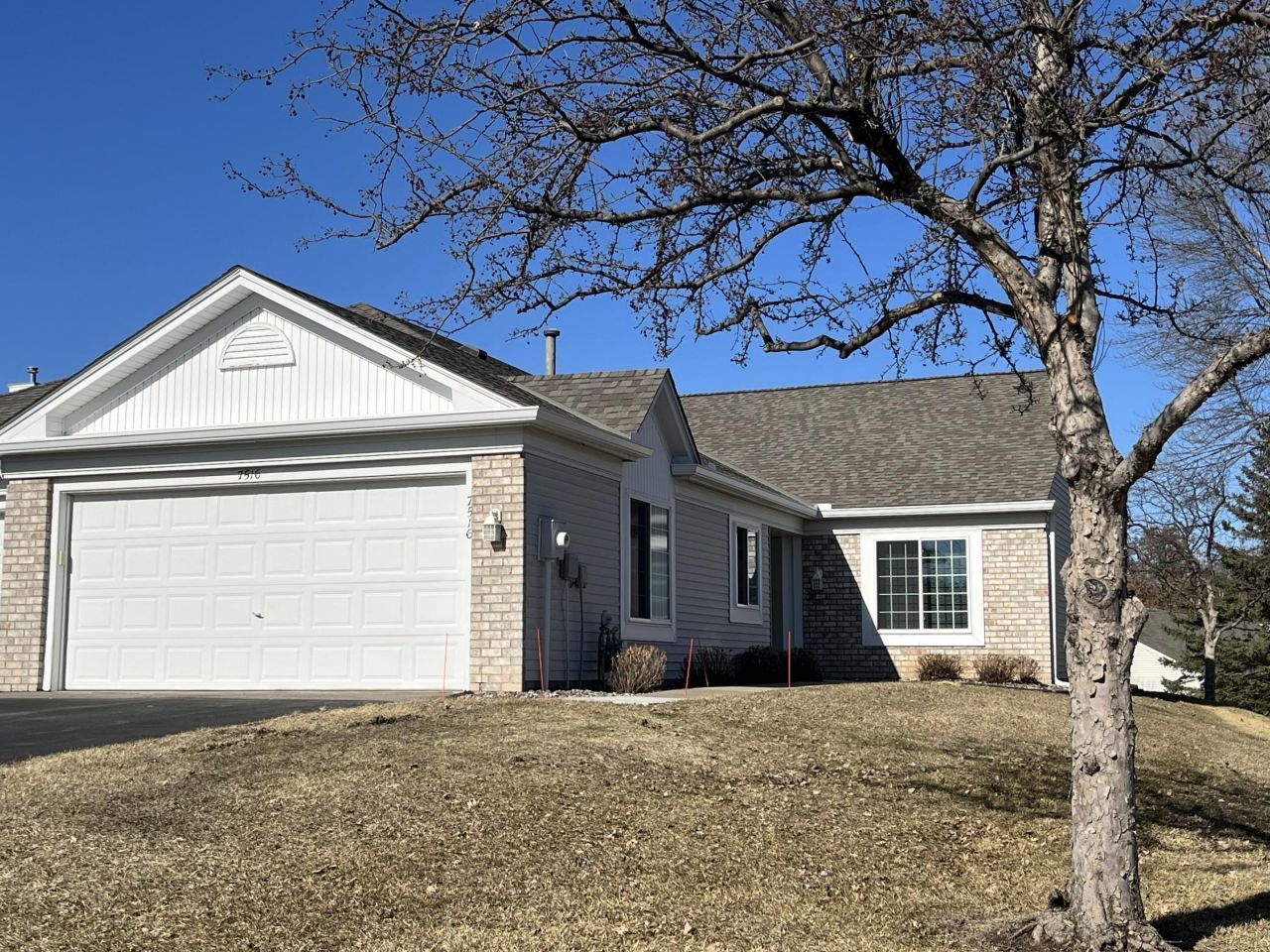 7516 Ojibway Park Road, Woodbury, MN 55125 Main Photo