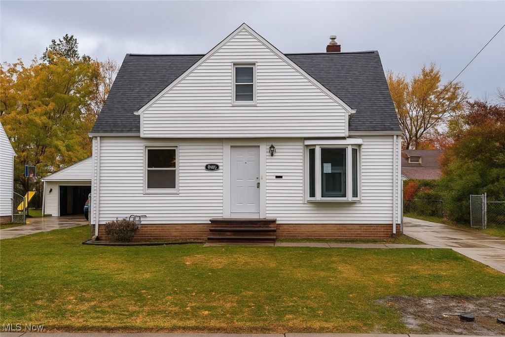 30325 Mildred Drive, Willowick, OH 44095 Main Photo