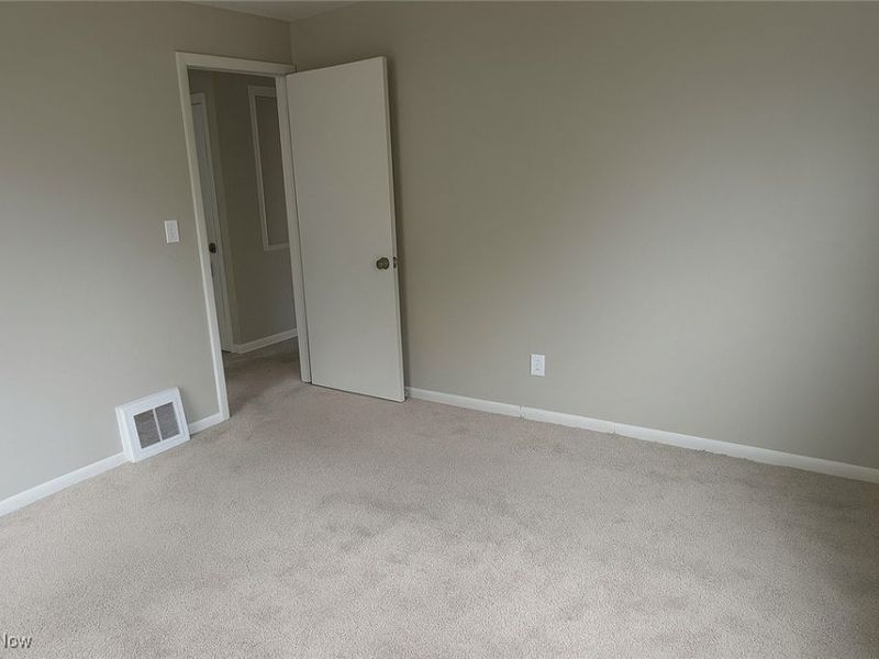 30325 Mildred Drive, Willowick, OH 44095 Photo 16