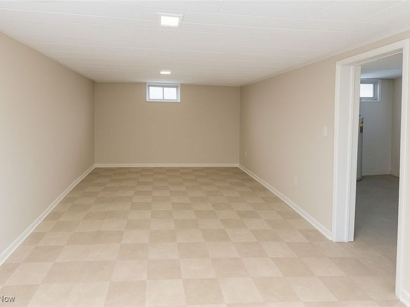 30325 Mildred Drive, Willowick, OH 44095 Photo 21