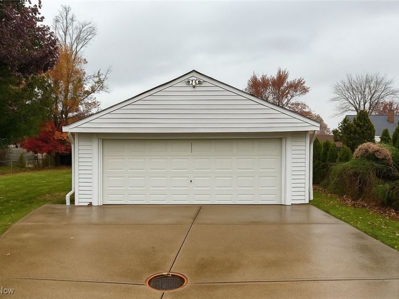 30325 Mildred Drive, Willowick, OH 44095 Photo 23