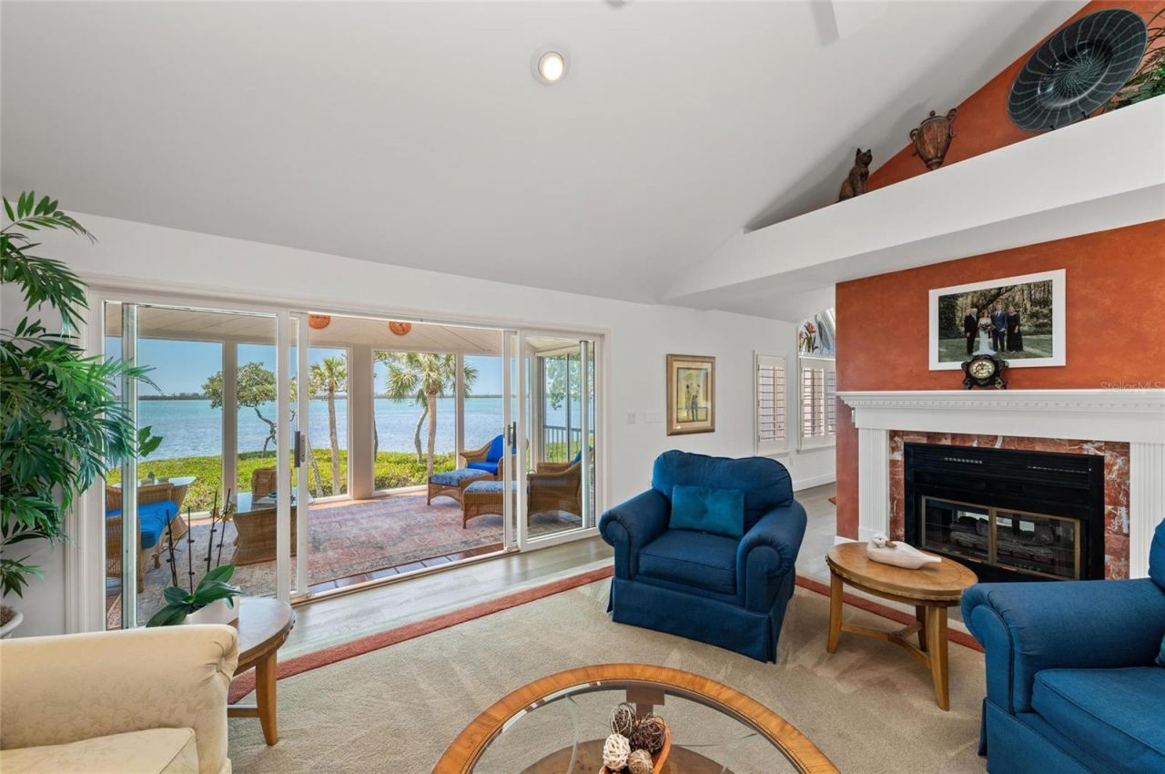 78 Tidy Island Boulevard, Bradenton, FL 34210 Photo