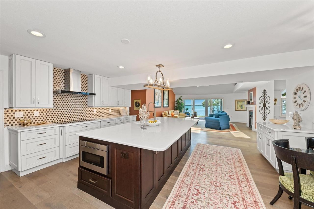 78 Tidy Island Boulevard, Bradenton, FL 34210 Photo