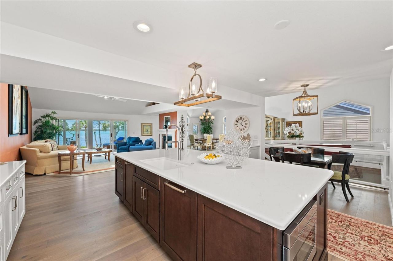 78 Tidy Island Boulevard, Bradenton, FL 34210 Photo