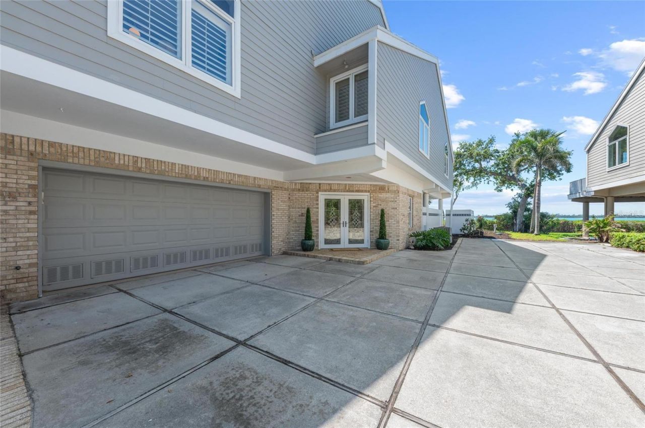 78 Tidy Island Boulevard, Bradenton, FL 34210 Photo