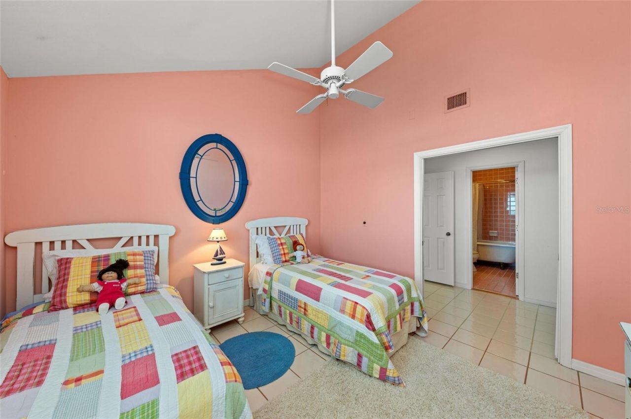 78 Tidy Island Boulevard, Bradenton, FL 34210 Photo