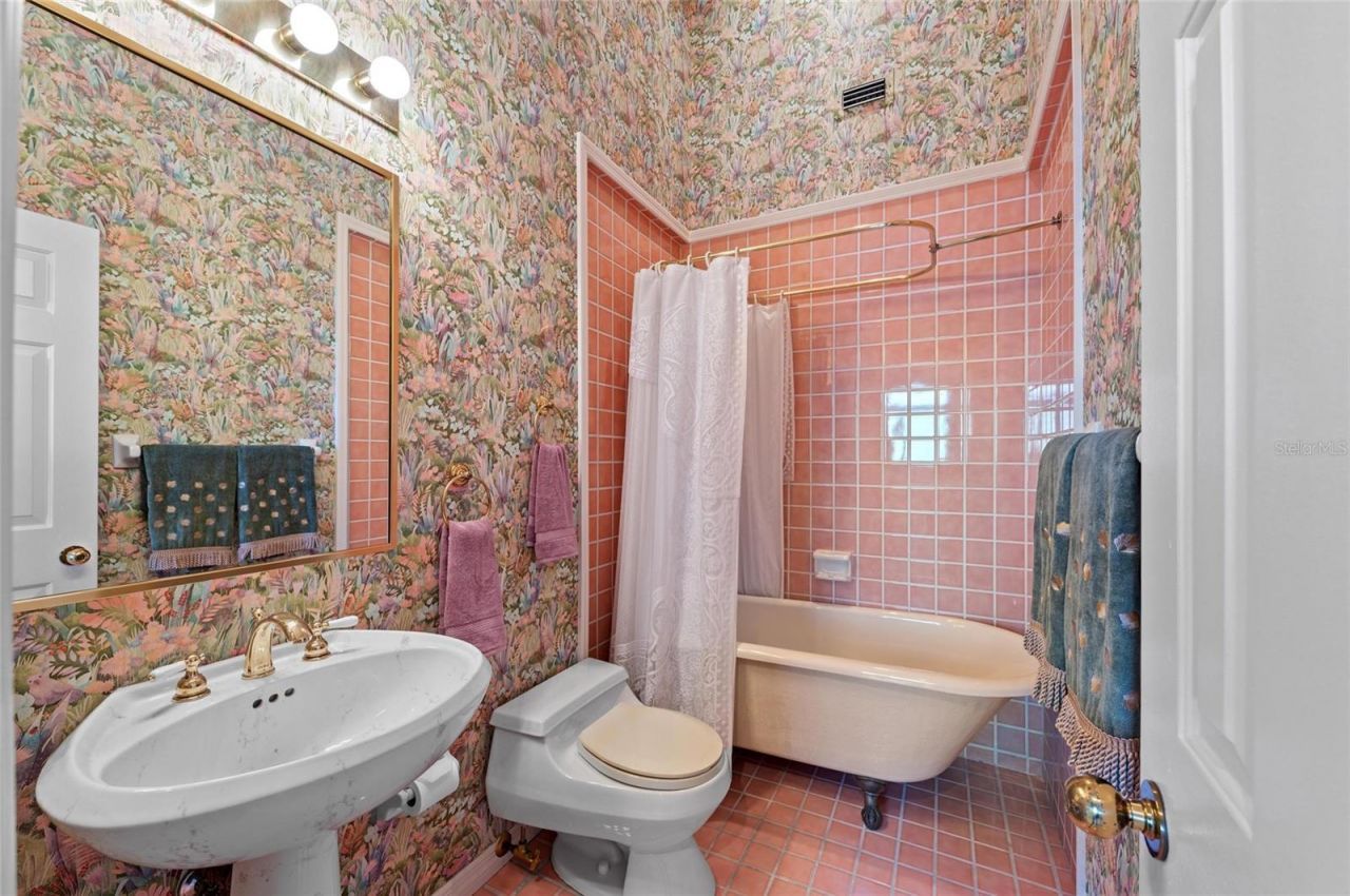 78 Tidy Island Boulevard, Bradenton, FL 34210 Photo