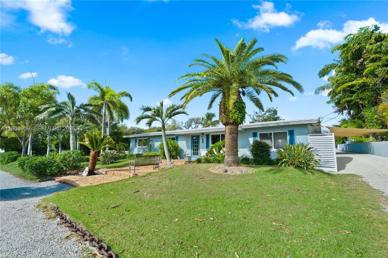 160 Ridge St, Tavernier, FL 33070 Photo