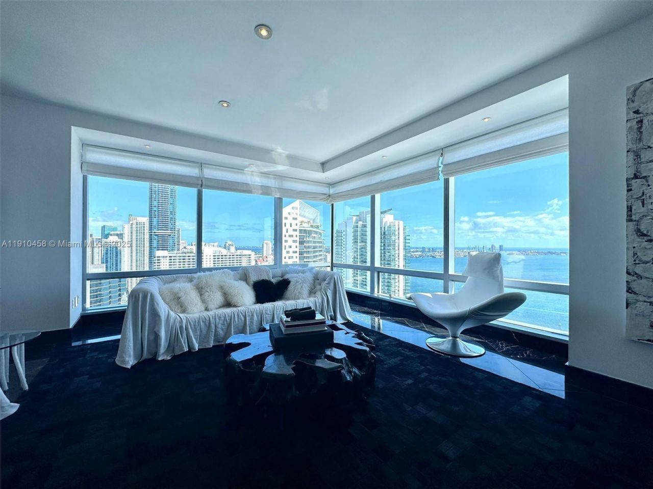 Please Call For Address, Unit 42E, Miami, FL 33131 Photo