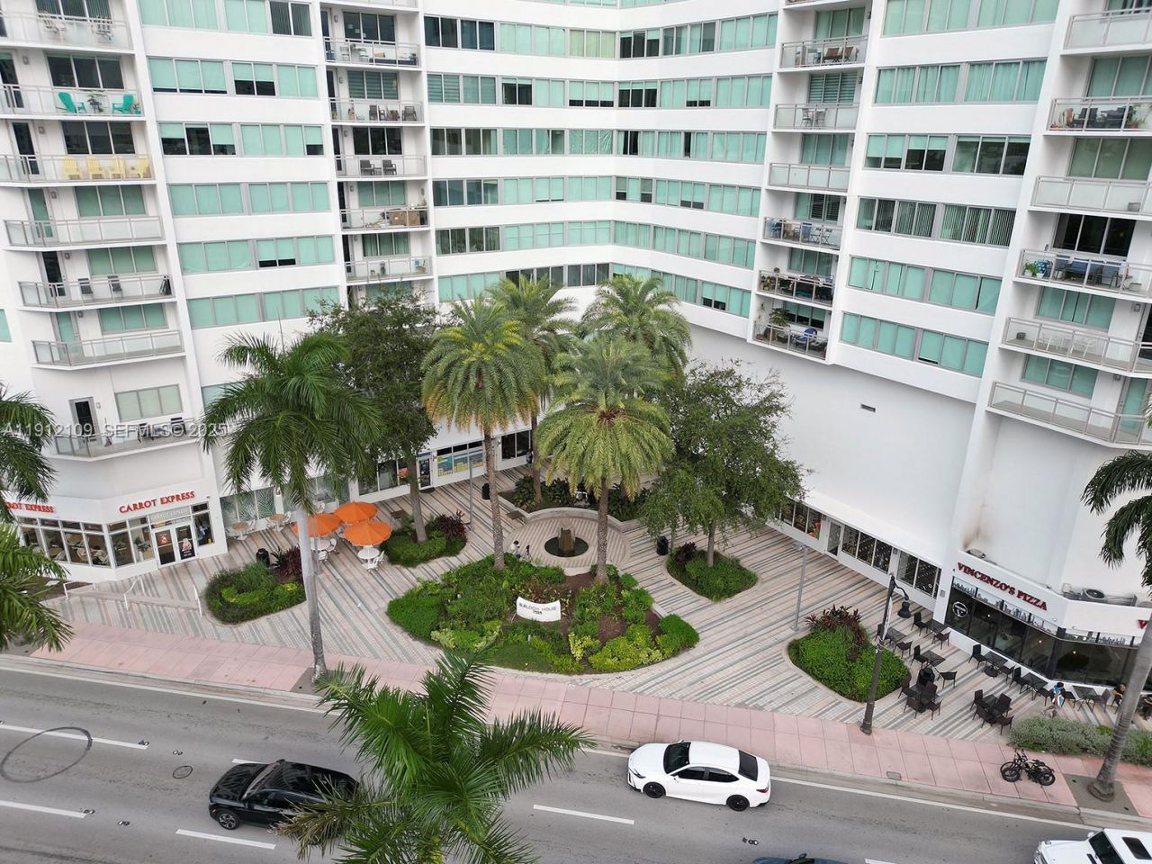 7135 Collins Ave, Unit 1425, Miami Beach, FL 33141 Photo