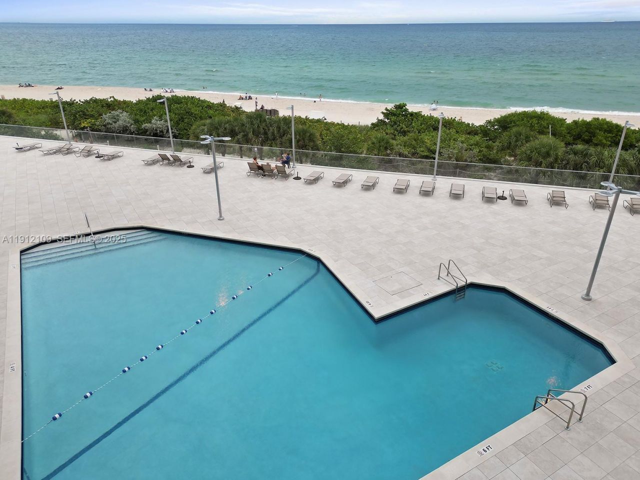 7135 Collins Ave, Unit 1425, Miami Beach, FL 33141 Photo