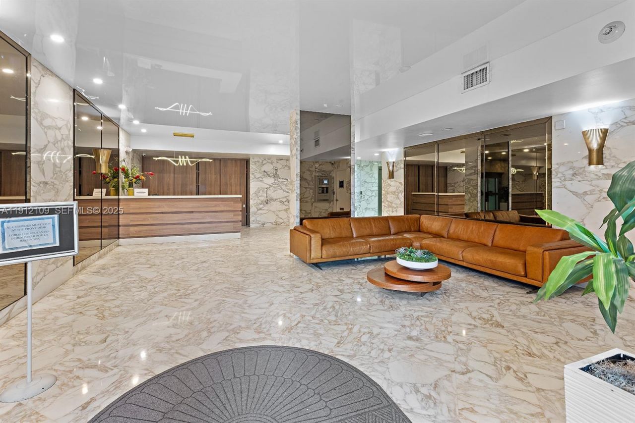 7135 Collins Ave, Unit 1425, Miami Beach, FL 33141 Photo