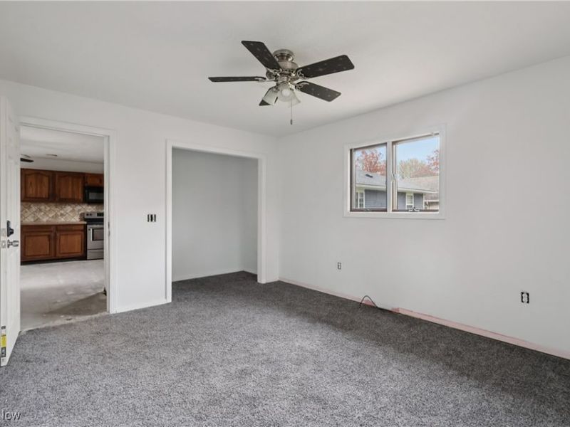 492 E Hopocan Avenue, Barberton, OH 44203 Photo 21